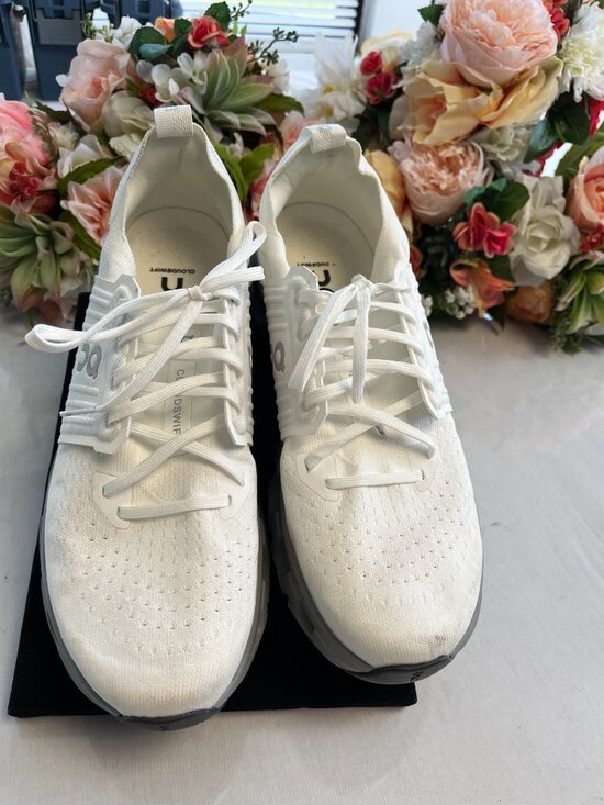 On Cloudswift 3 White Grey Men’s Running Shoes 11M Flawed main image 16